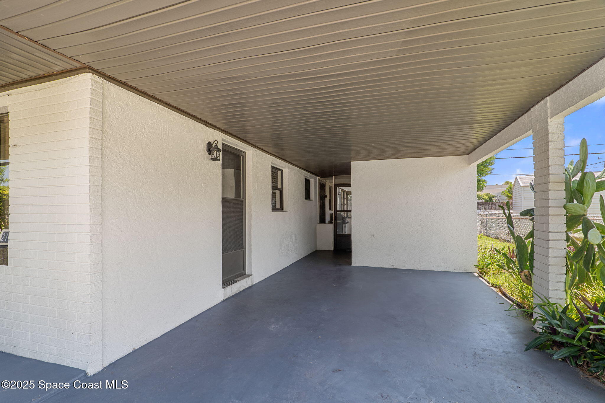 2189 Smathers Circle S
