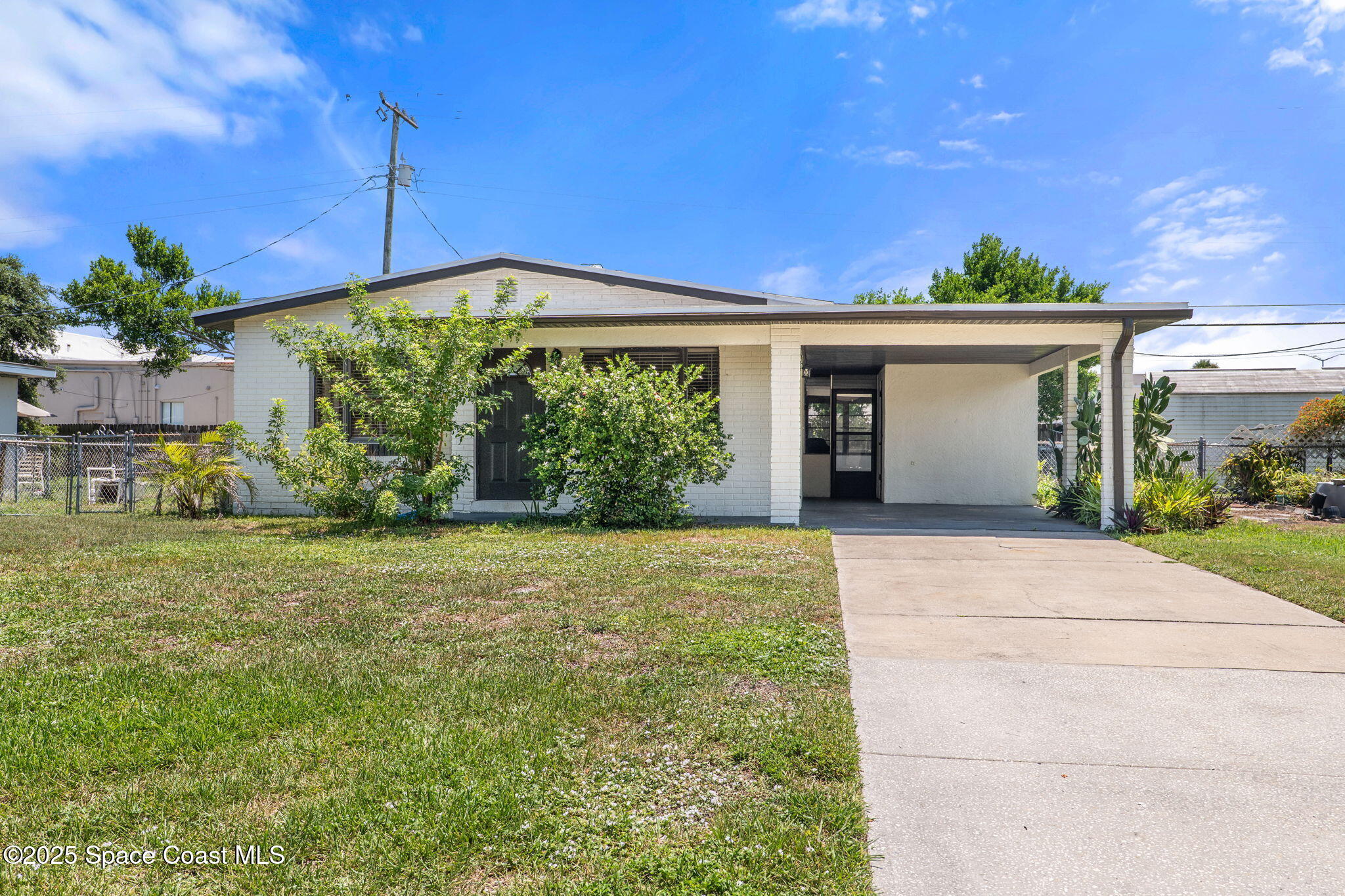 2189 Smathers Circle S