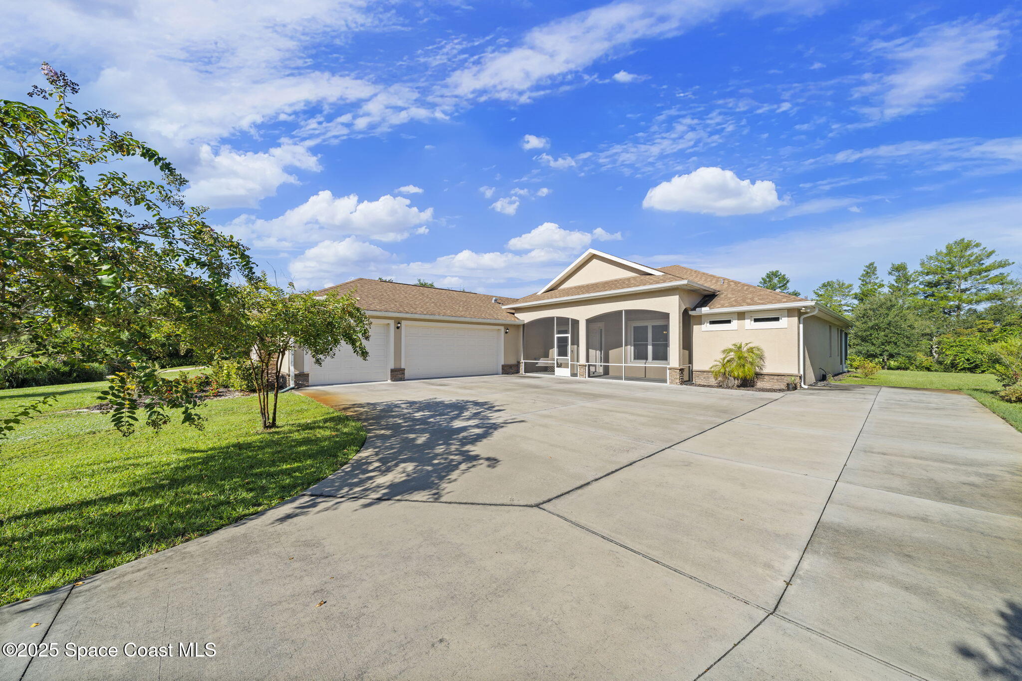 1560 Silk Oak Avenue