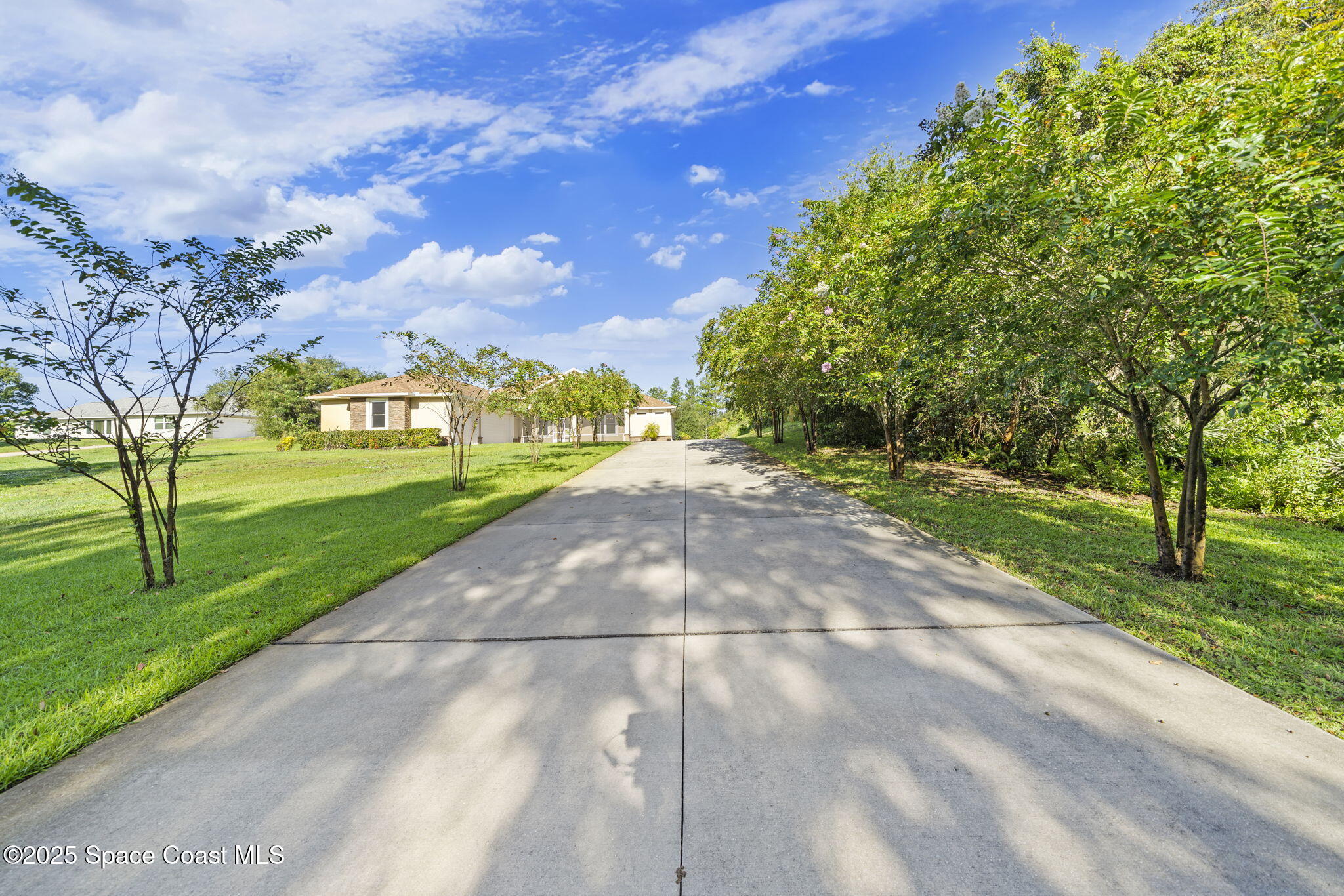 1560 Silk Oak Avenue
