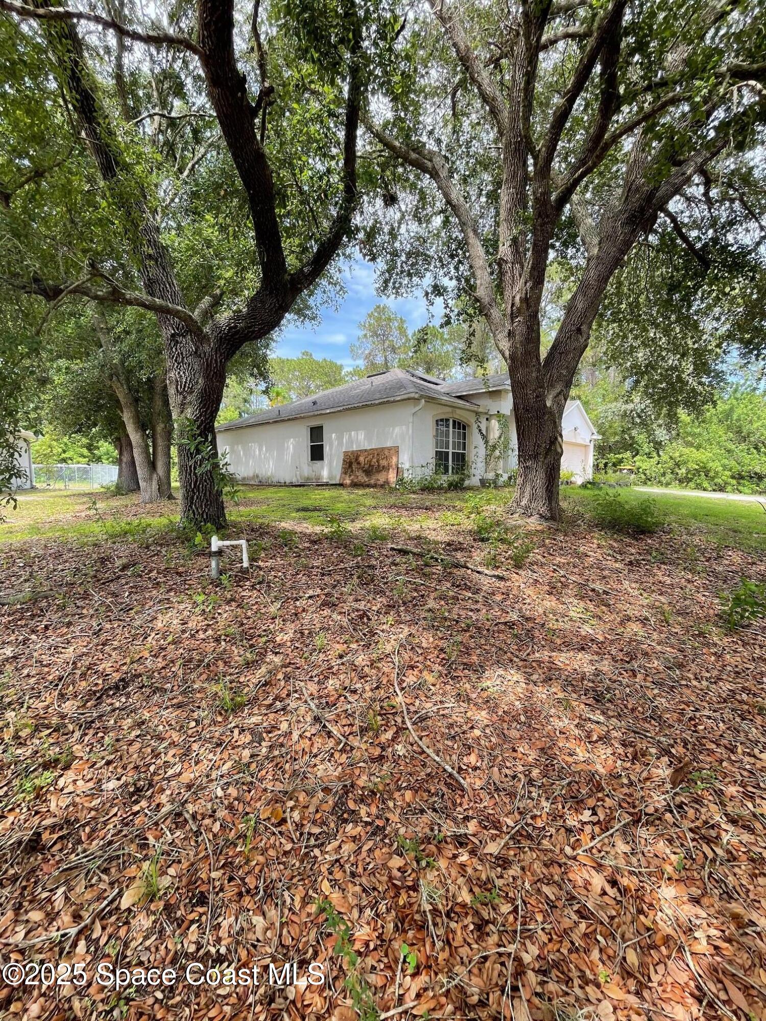 561 Plumbago Road NW