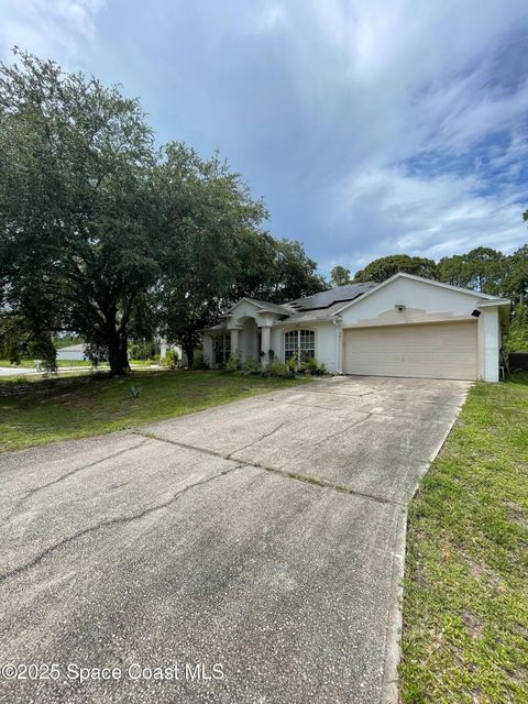 561 Plumbago Road NW Palm Bay FL 32907