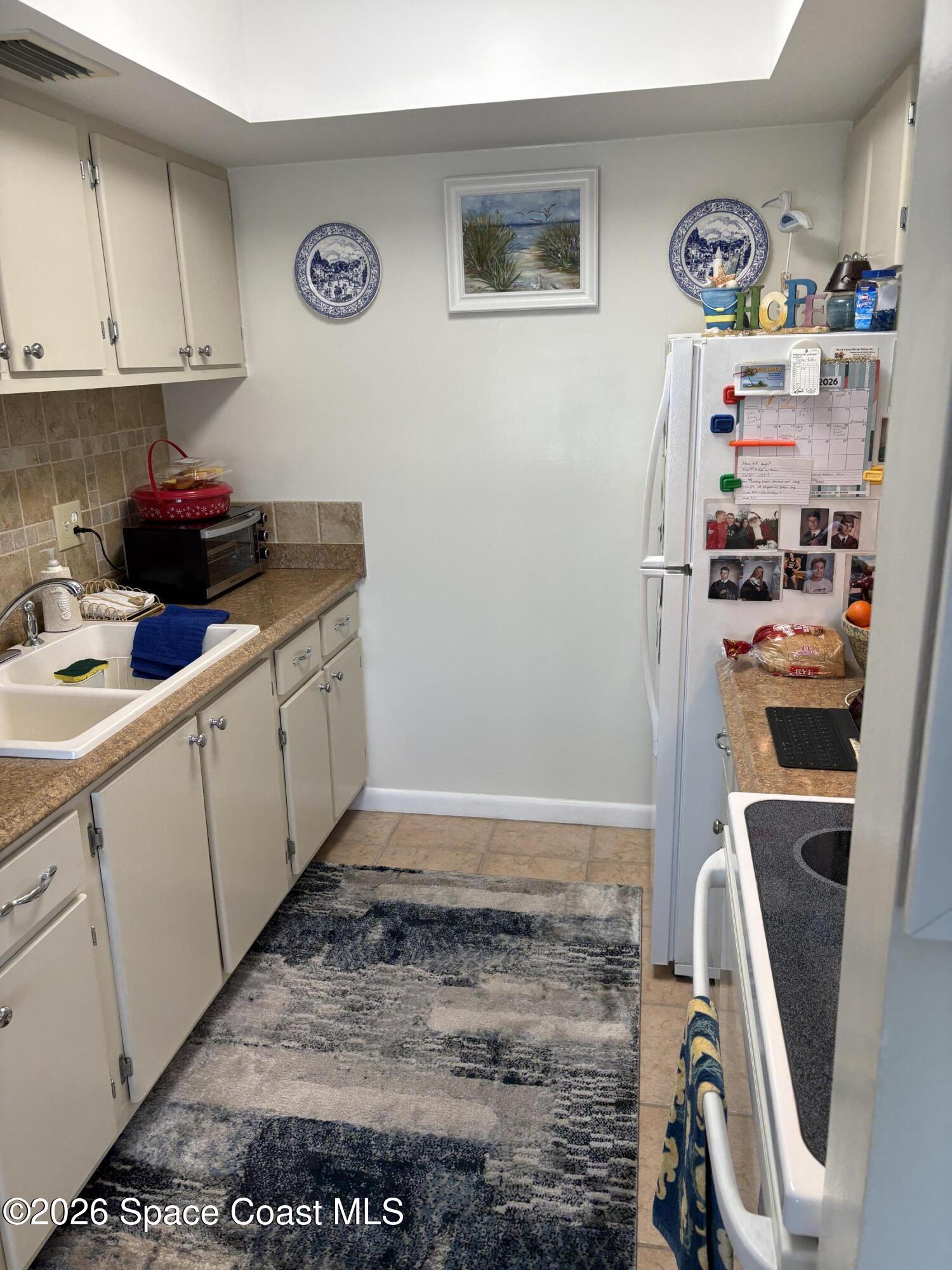 7801 Ridgewood Avenue 21