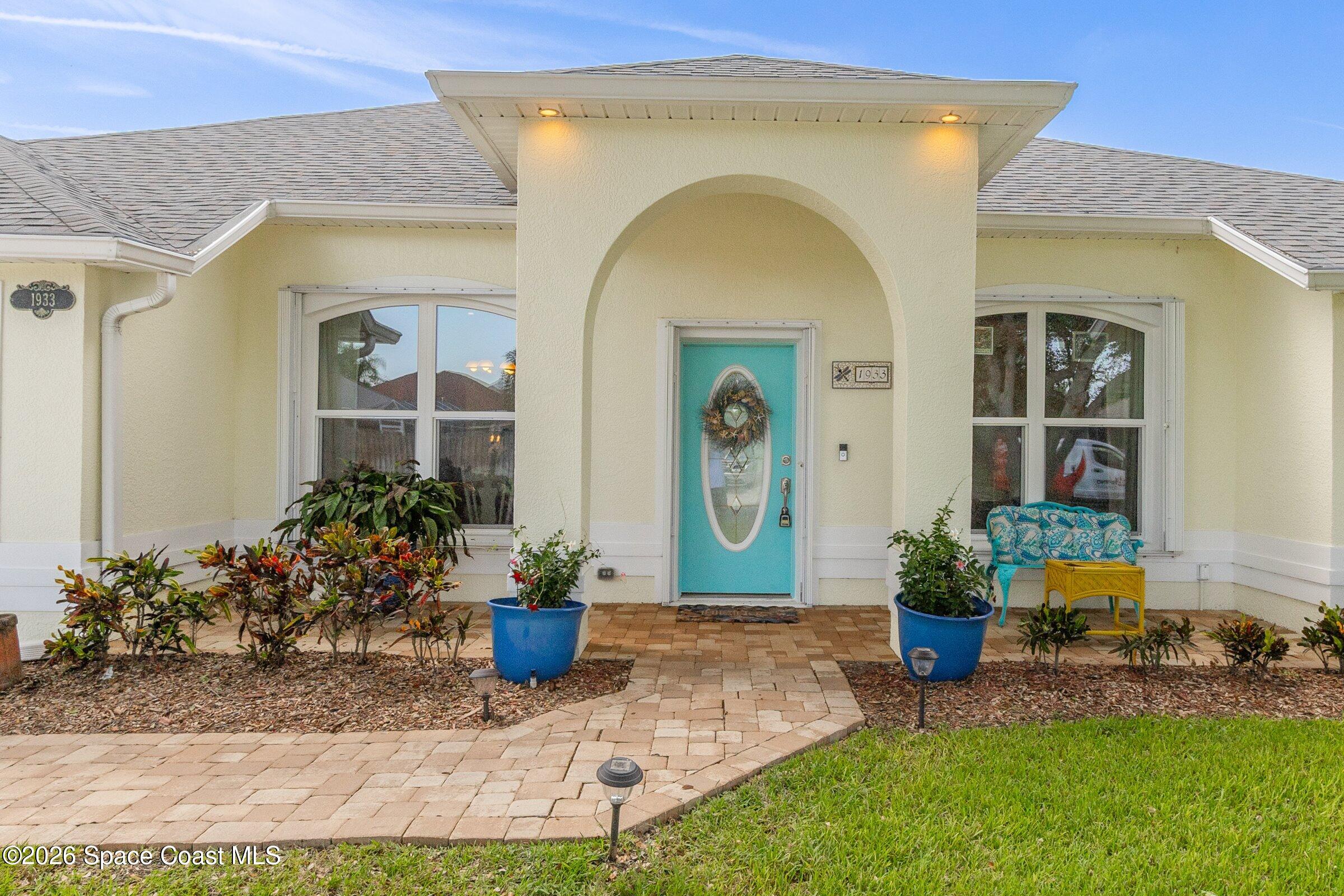 1933 Woodfield Circle