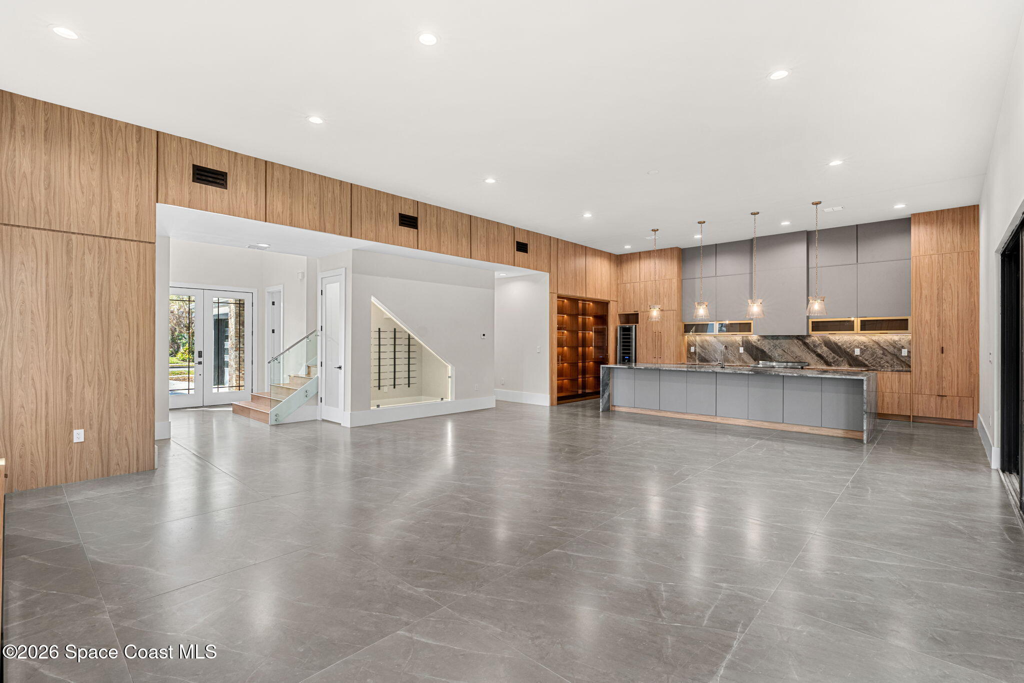 240 N Phelps Avenue