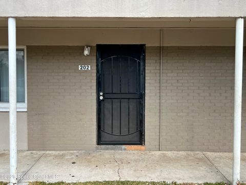 Photo of 800 N Fiske Boulevard #202, Cocoa, FL 32922 (MLS # 1068085)
