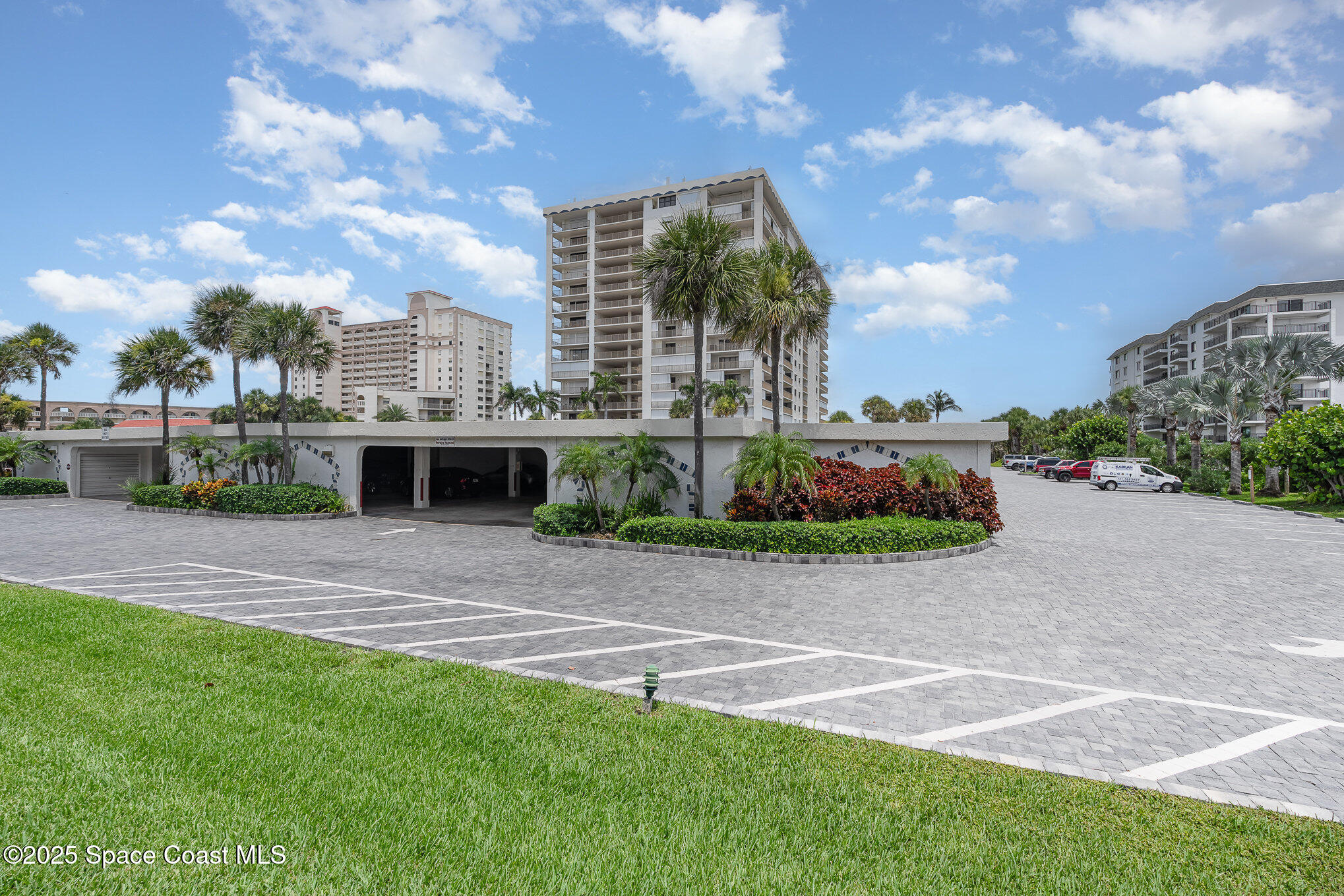 750 N Atlantic Avenue 904