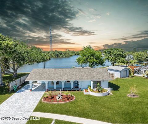 902 Canal Circle Sebastian FL 32958