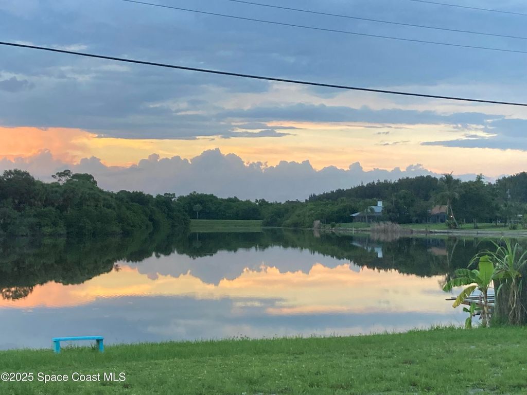 Photo of 902 Canal Circle, Sebastian, FL 32958 (MLS # 1043793)