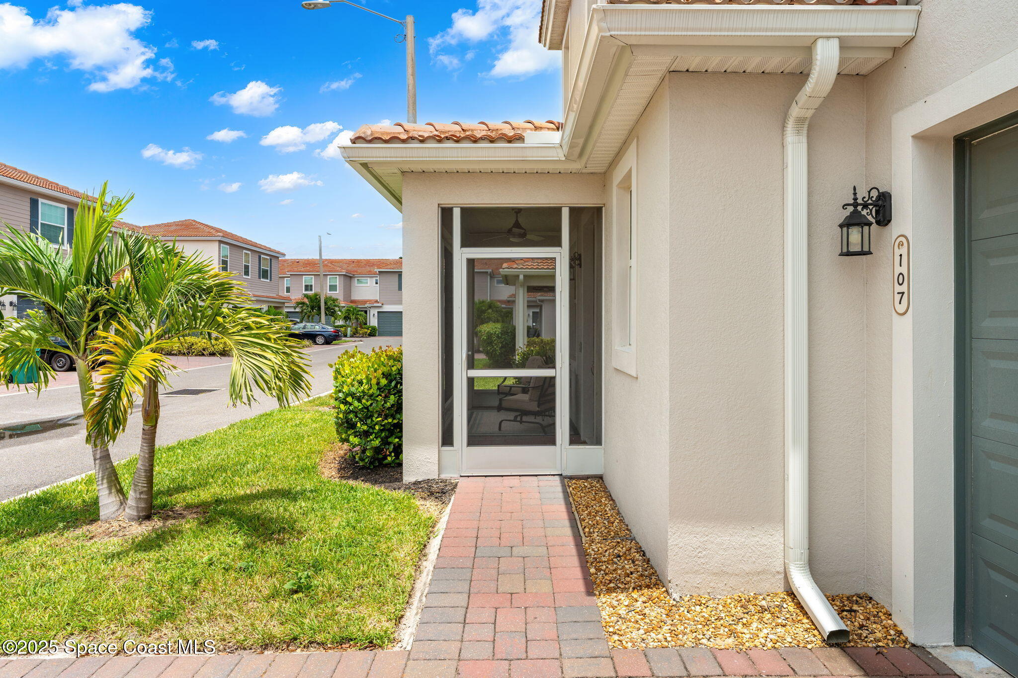 1810 Noel Place 107