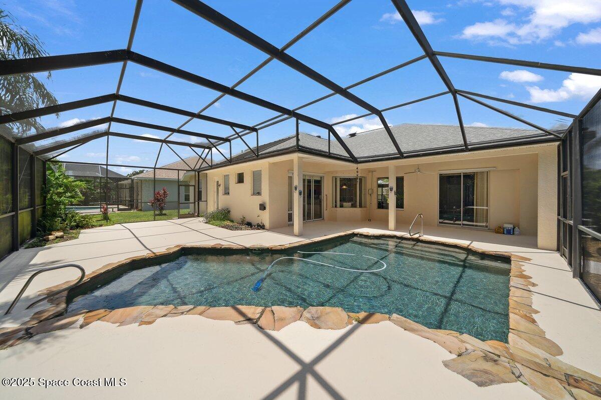 1019 Worthington Spring Drive
