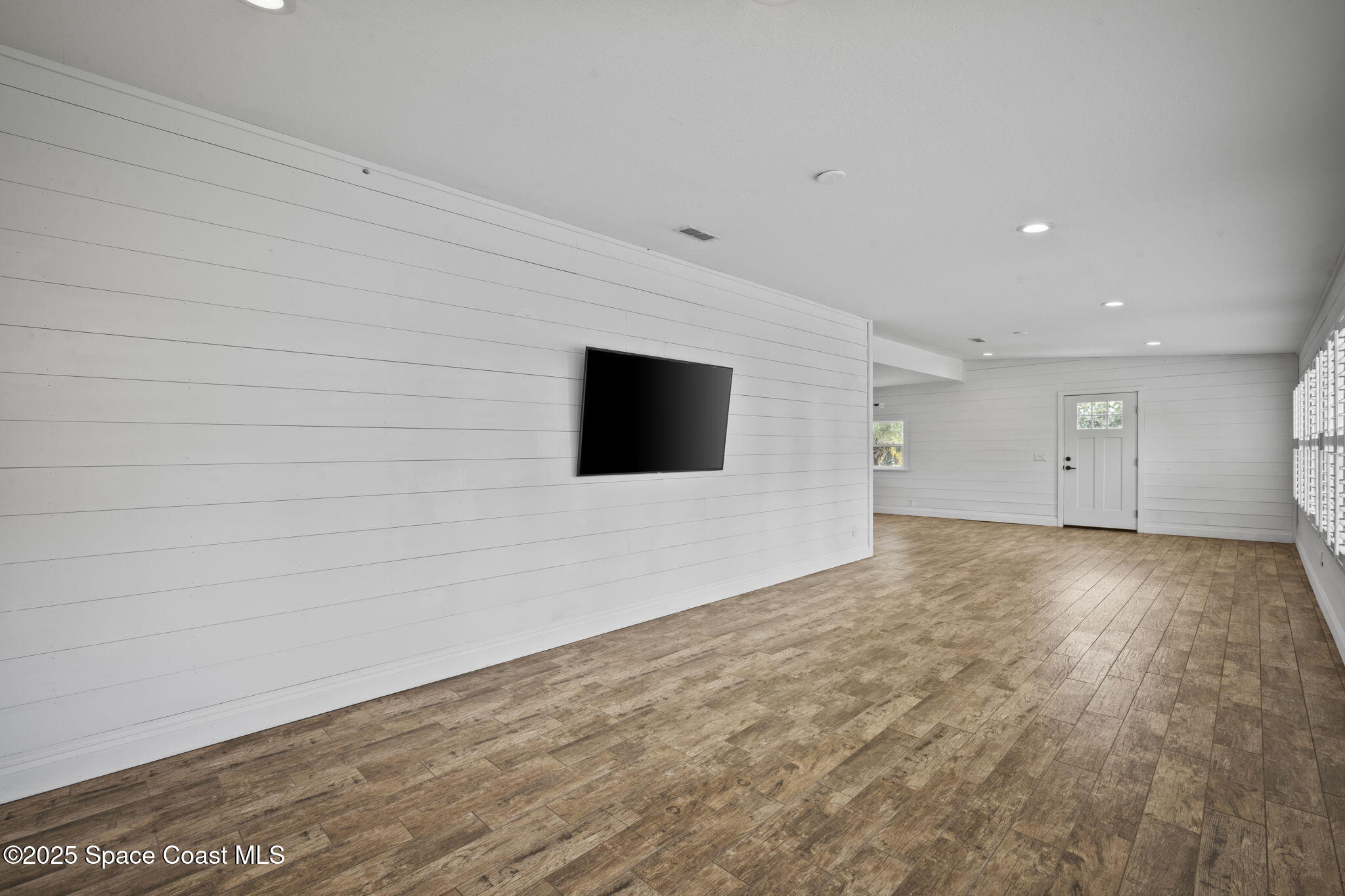1668 Oceana Drive