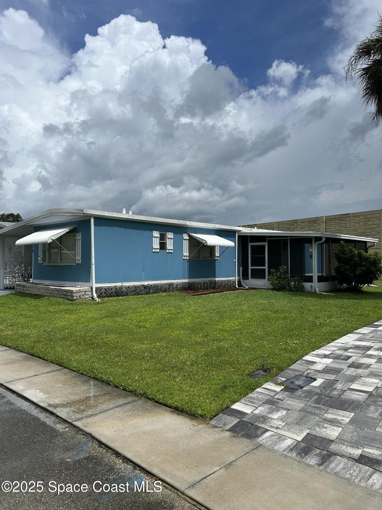 310 Holiday Park Boulevard NE