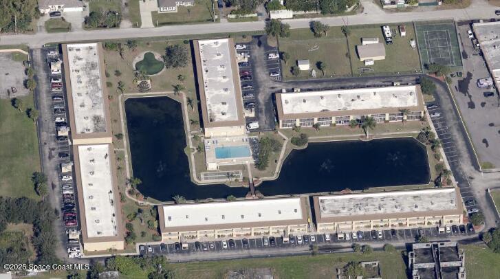 2135 N Courtenay Parkway 6 Total Units