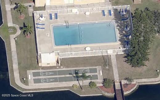 2135 N Courtenay Parkway 6 Total Units