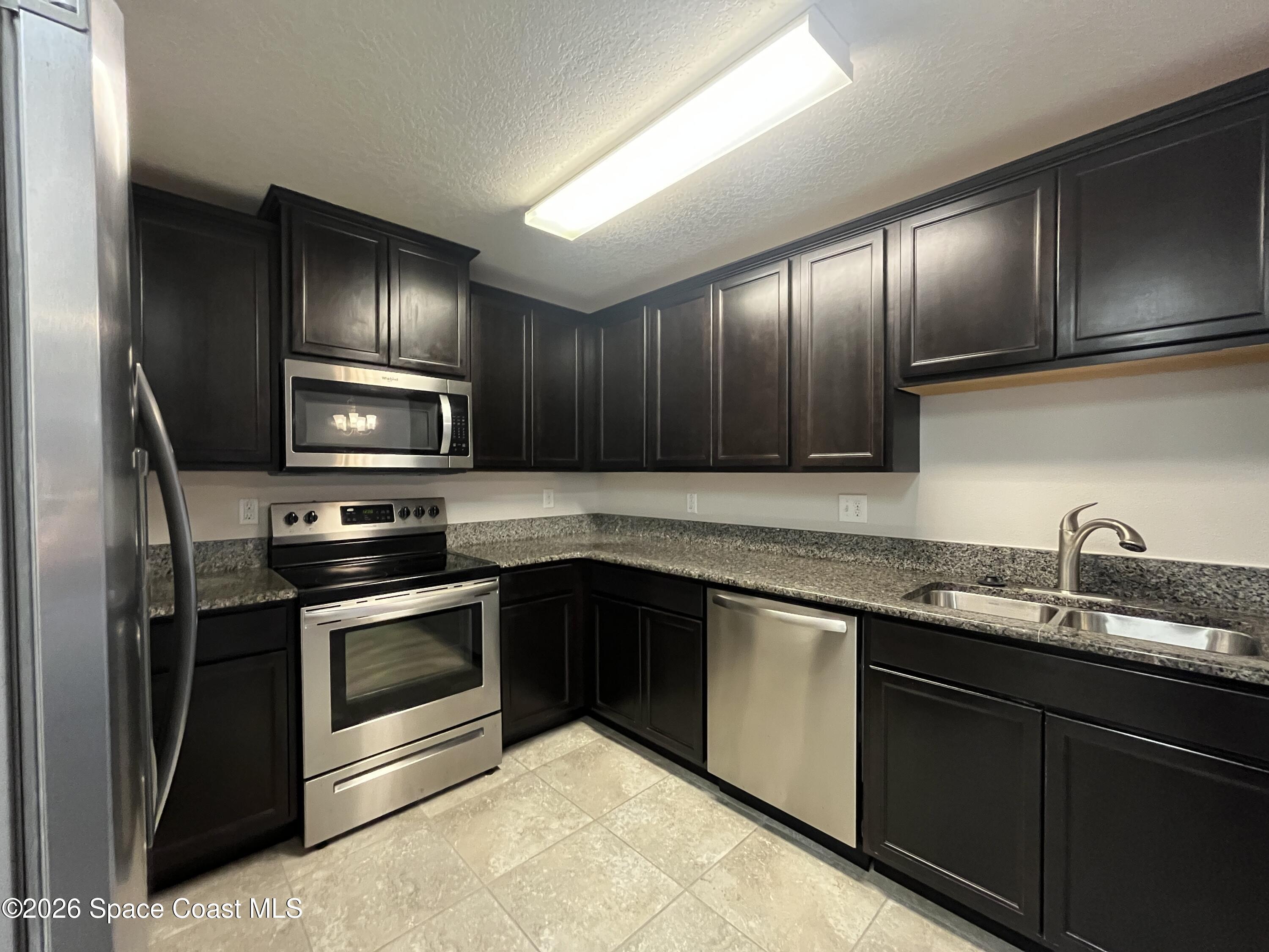 4017 Meander Place 102