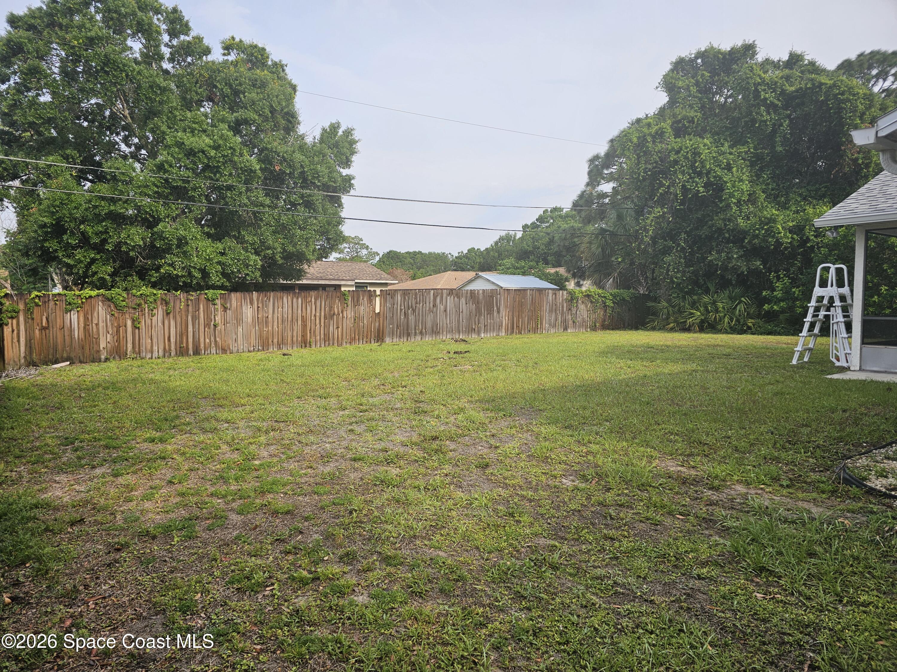 226 Pigeon Avenue NE
