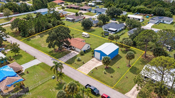 528 TROPICAIRE AVE SW, PALM BAY, FL 32908 - Image 739858c8d5712e19bc353055314c60b4/650187660