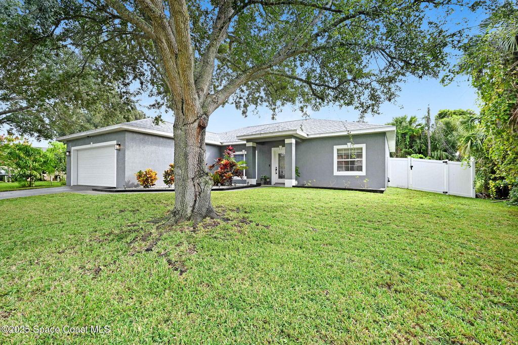 Photo of 1125 Brook Street NE, Palm Bay, FL 32905 (MLS # 1059266)