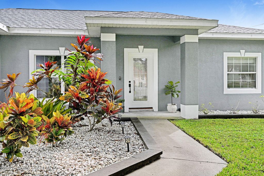 Photo of 1125 Brook Street NE, Palm Bay, FL 32905 (MLS # 1059266)