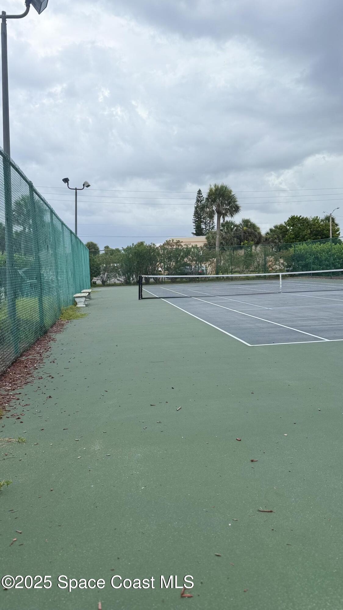 190 Paradise Boulevard 09