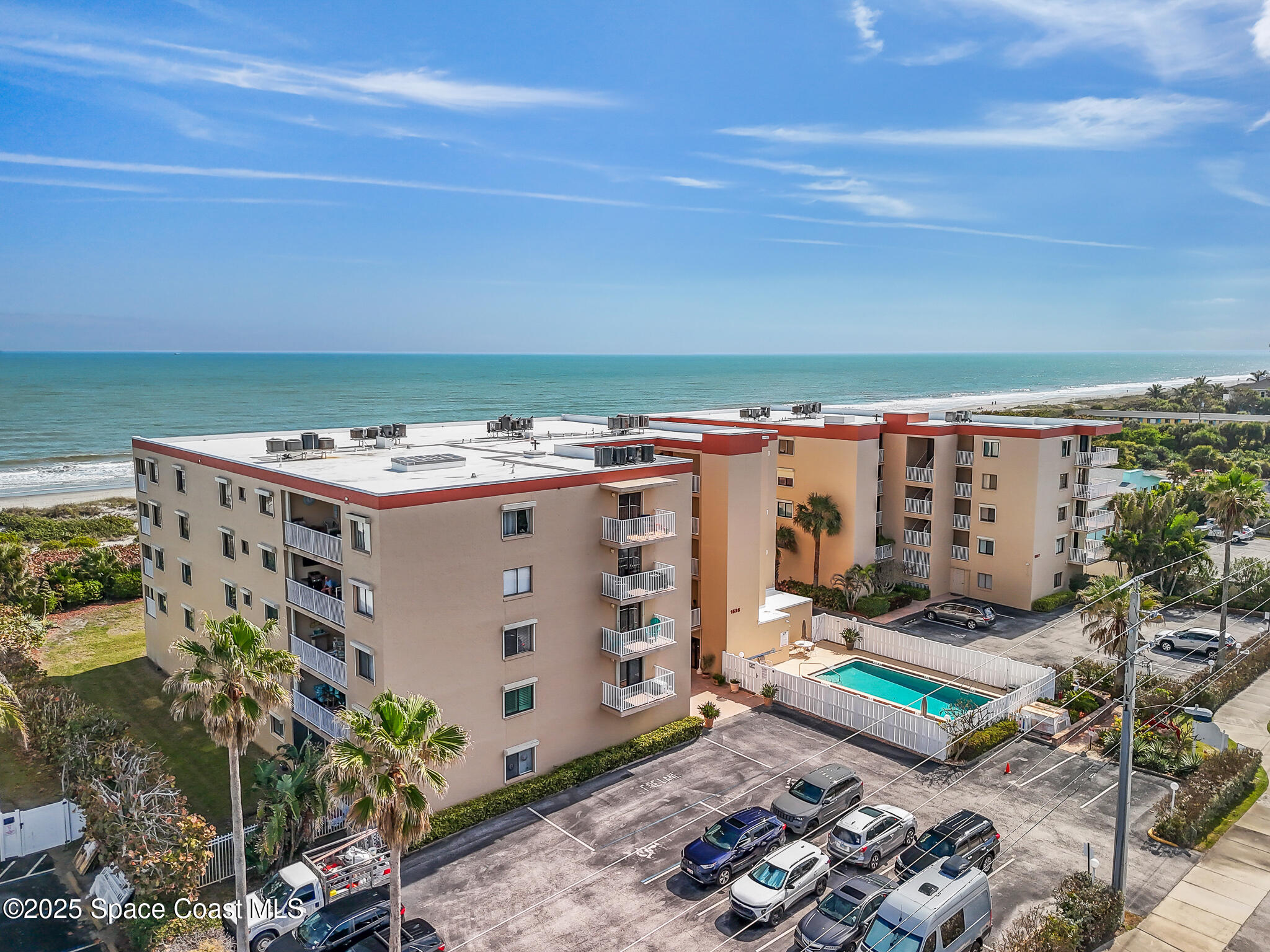 1527 S Atlantic Avenue 201