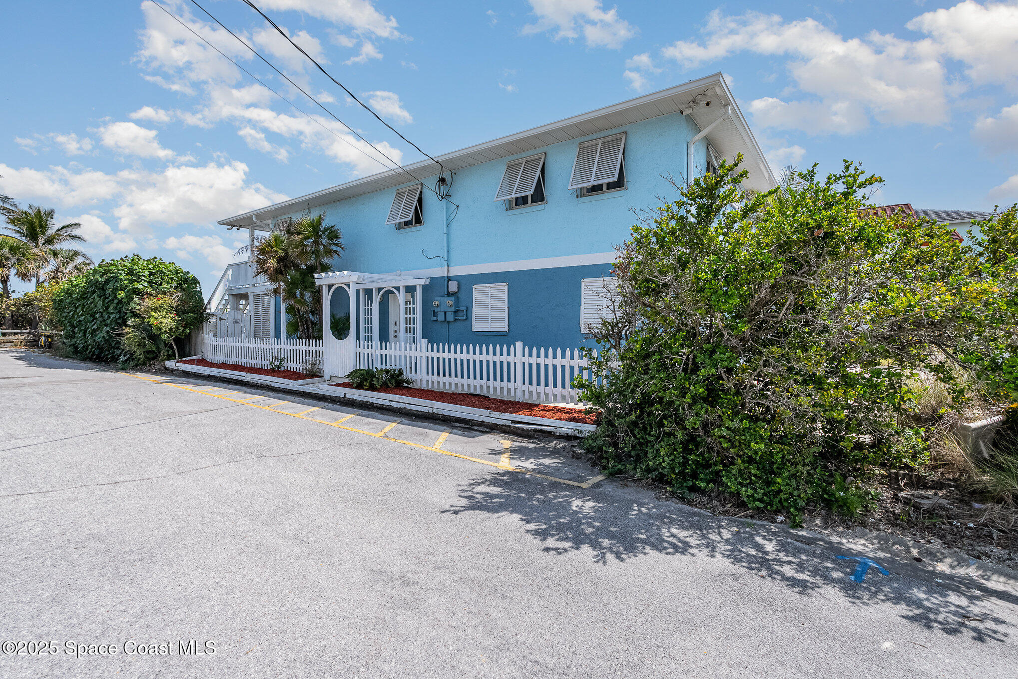 8112 Presidential Court