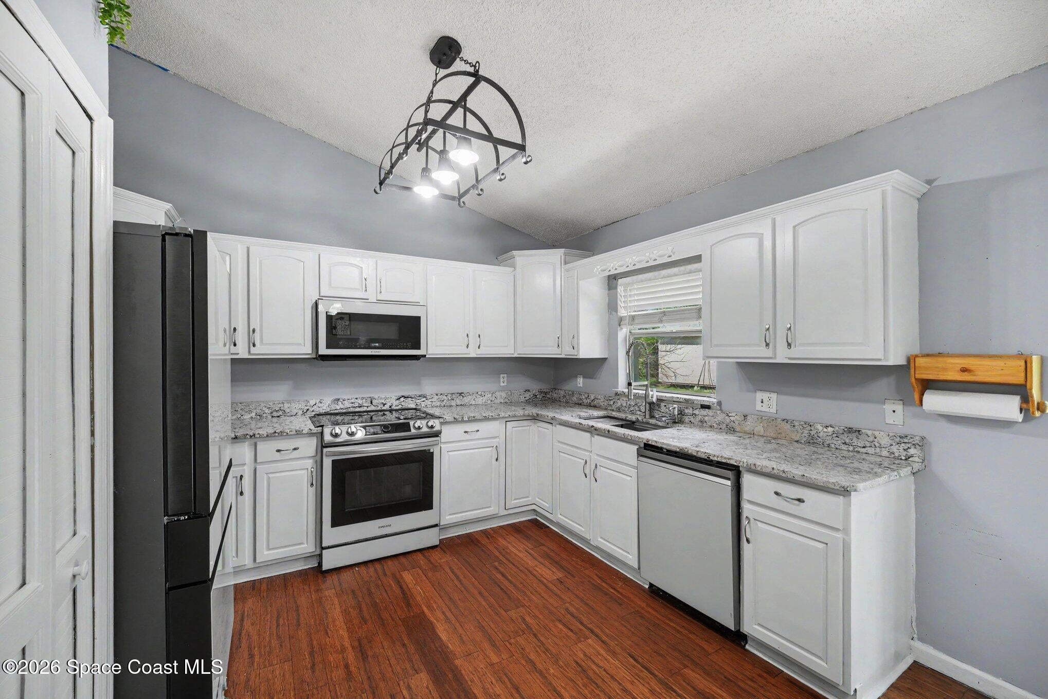 7260 Freeport Road