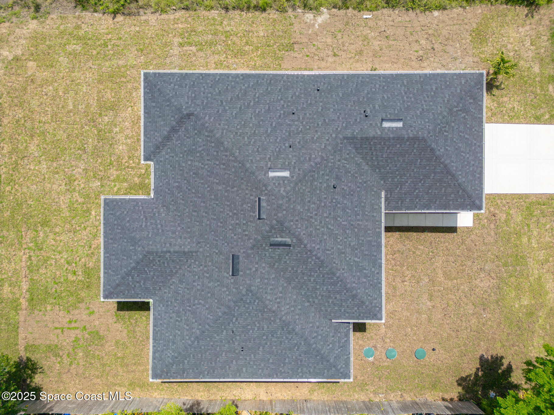 227 Krefeld Road NW