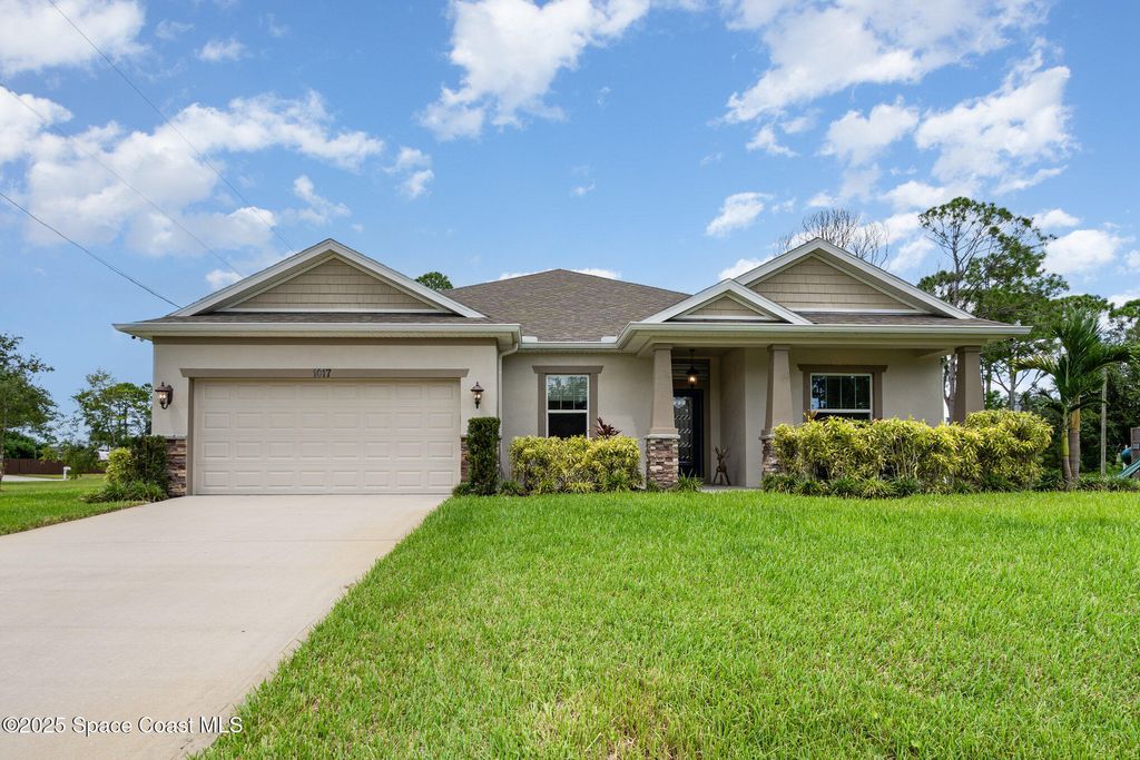 Photo of 1017 Welco Street SE, Palm Bay, FL 32909 (MLS # 1057006)