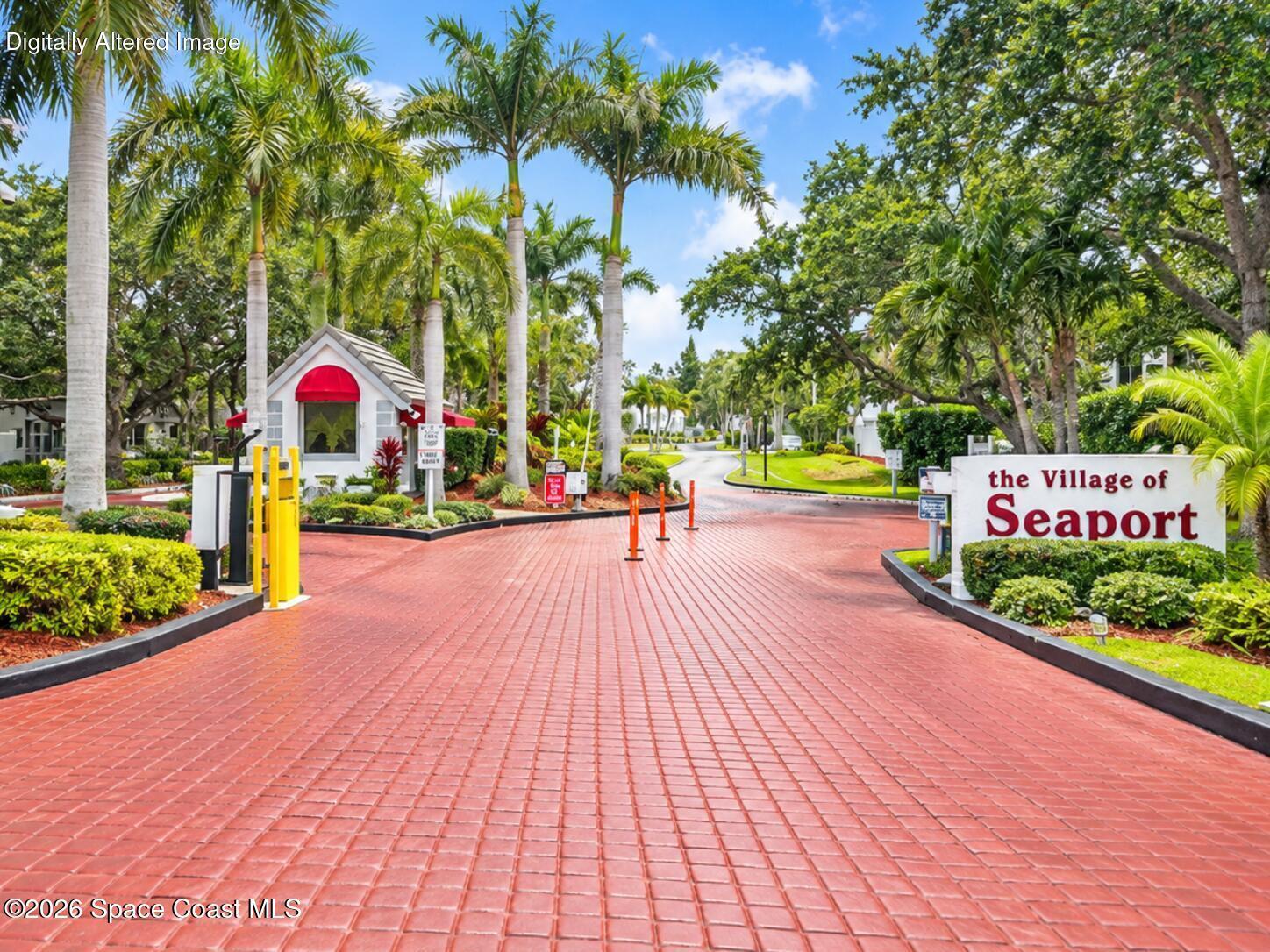 538 Beach Park Lane V228