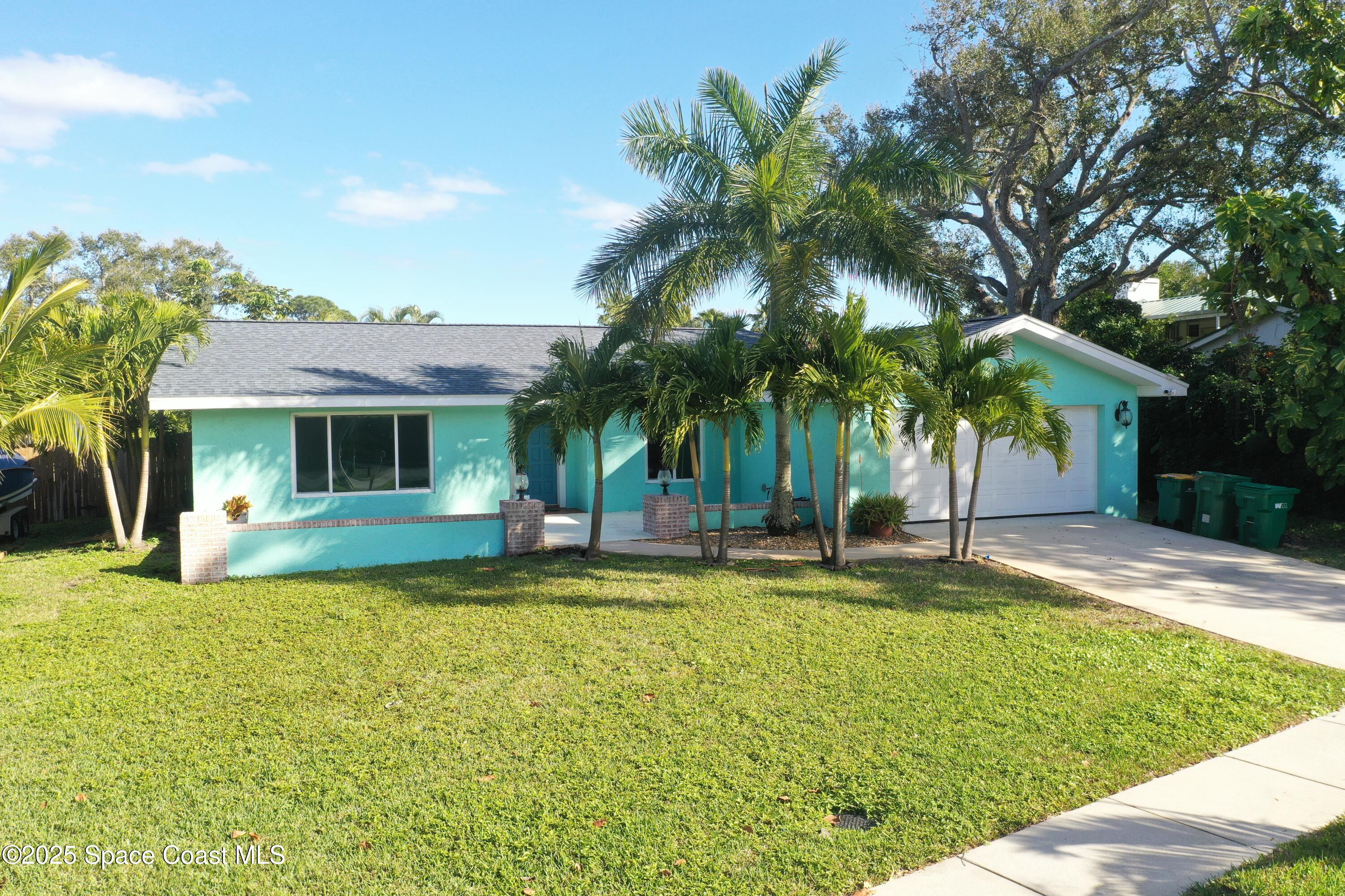 8 Coconut Road