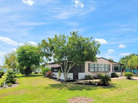 A home in Barefoot Bay