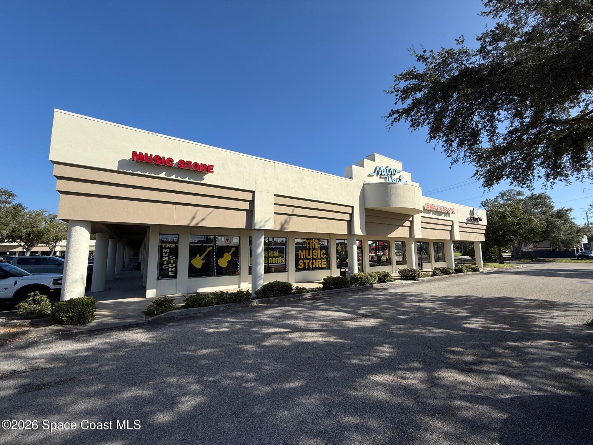 Photo 1 of 8 — 3008 W New Haven Avenue (3,150 Sf) Unit (3,150 Sf), West Melbourne, FL 32904
