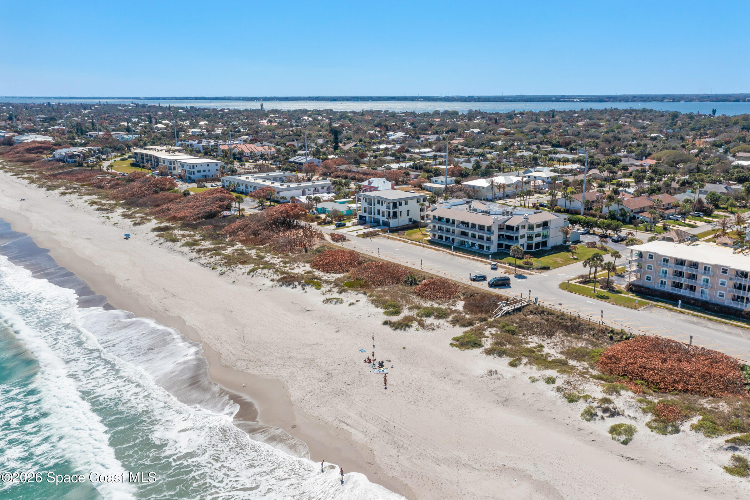 700 Wave Crest Avenue 206