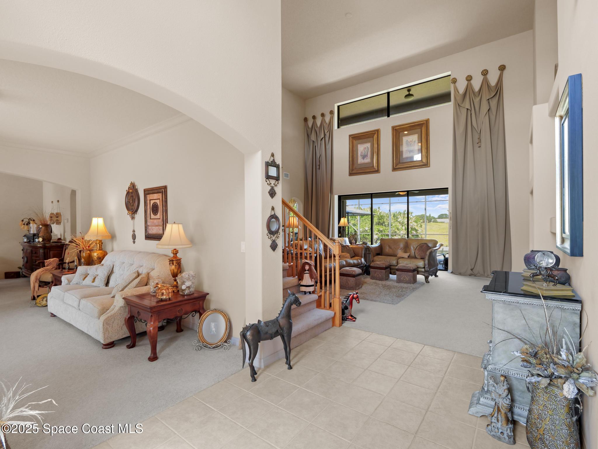 1013 Balmoral Way