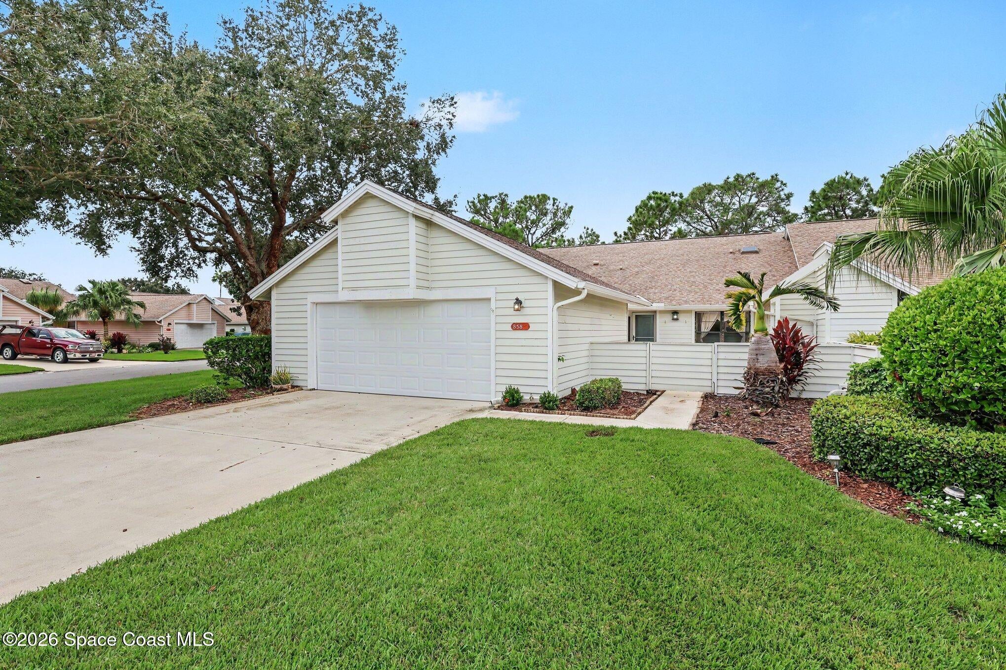858 Ridge Lake Drive