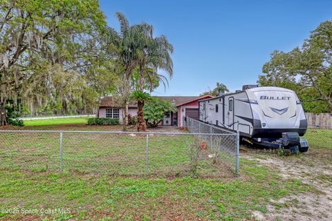 6085 Lord Street Mims FL 32754