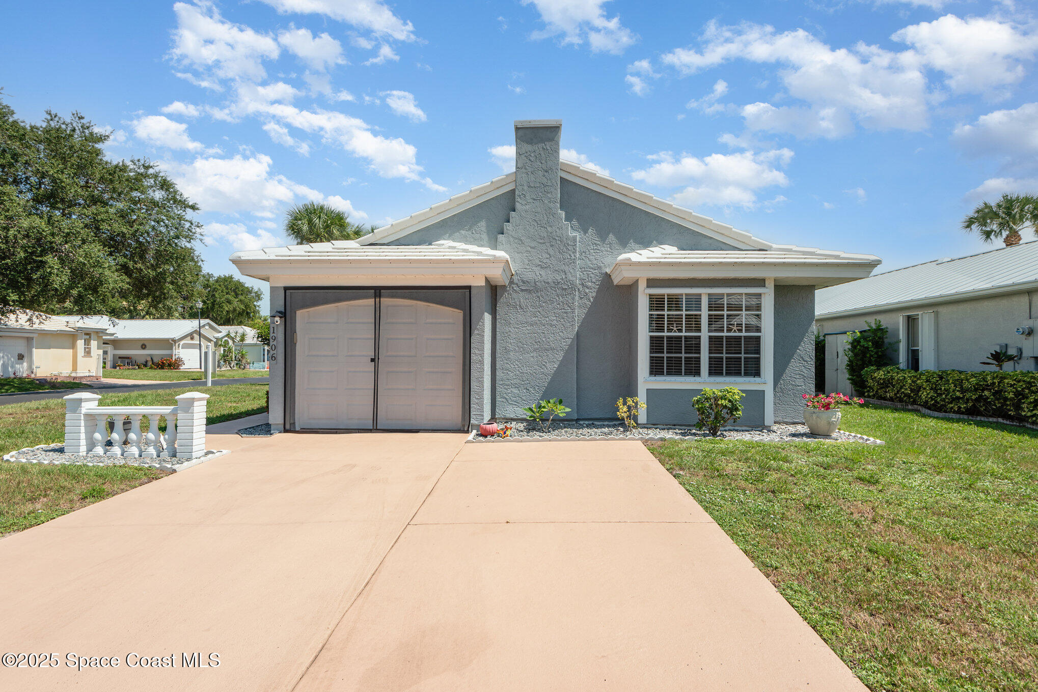 1905 Sundew Court NE