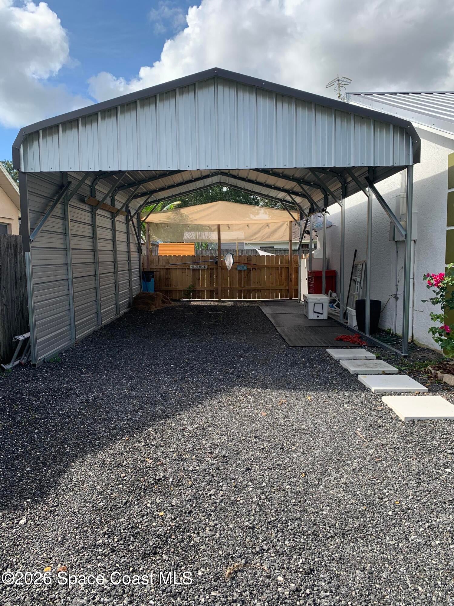 887 Spirea Drive