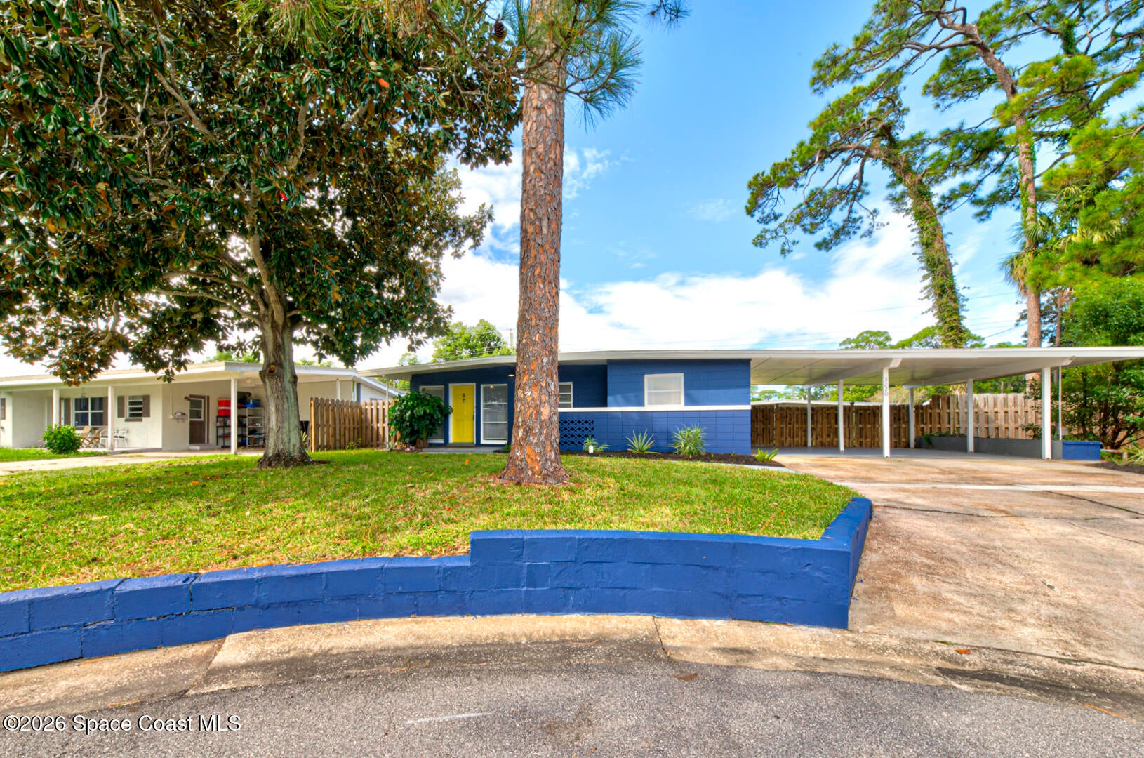 3220 Flamingo Court