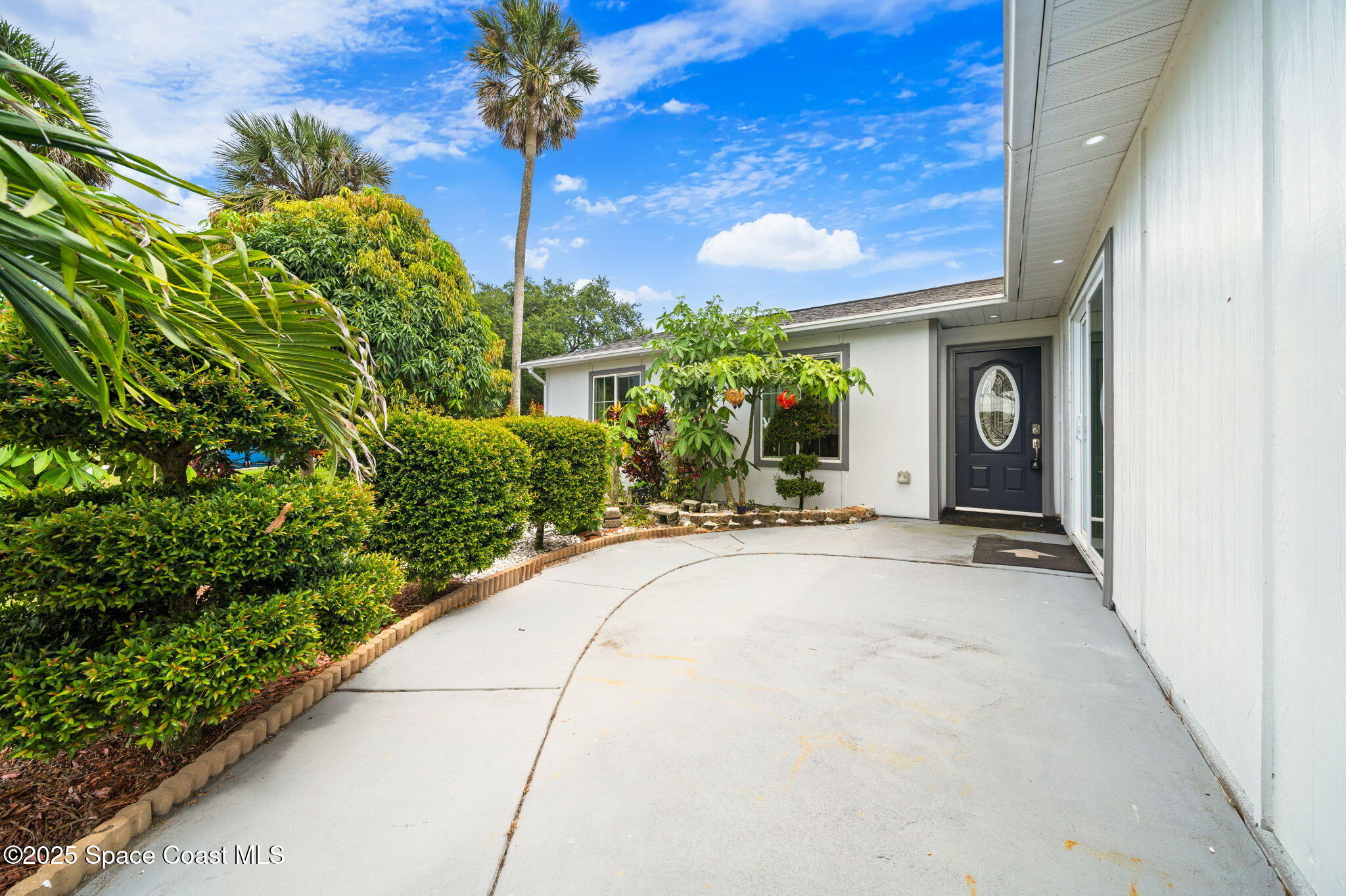 458 Stendal Road NW