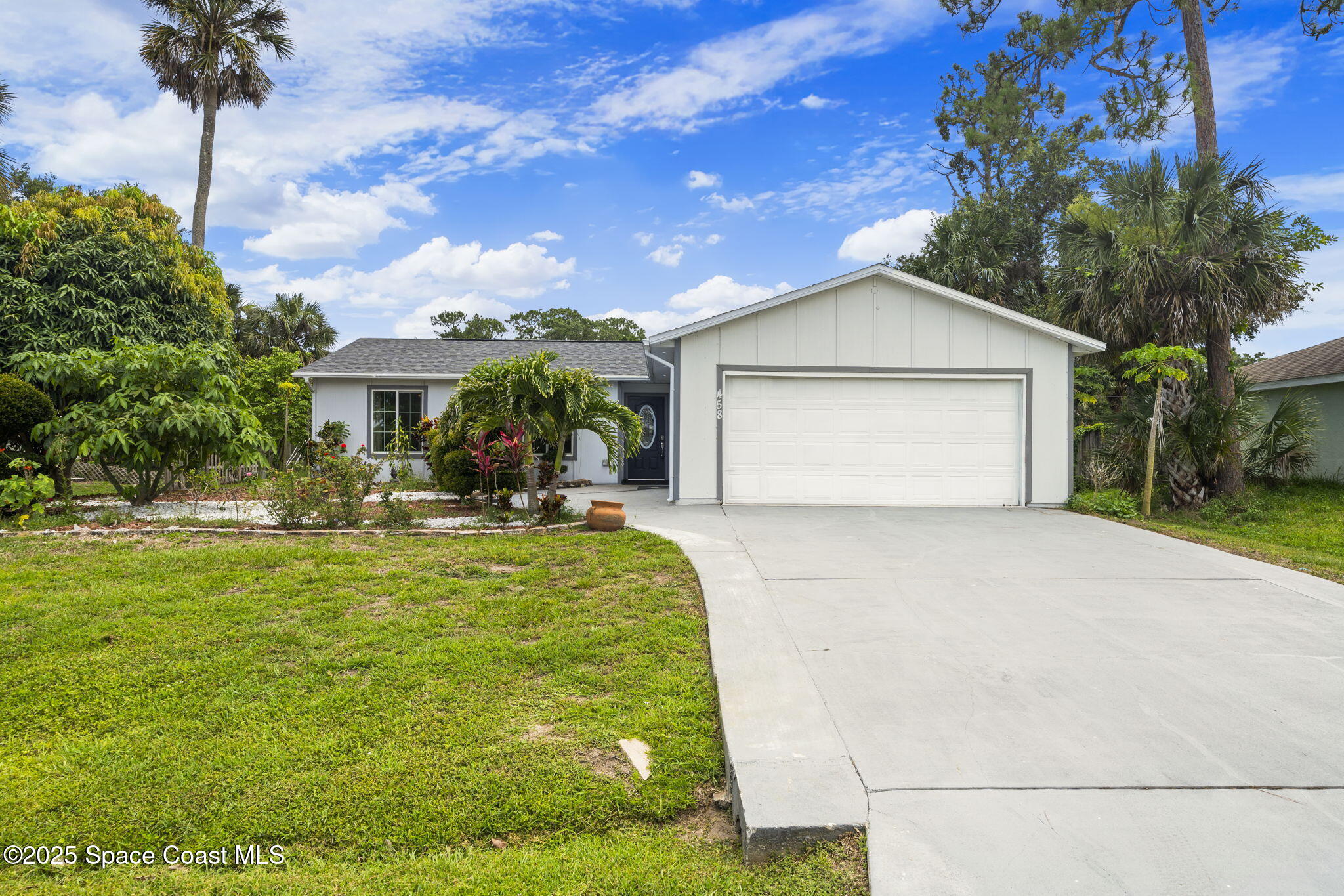 458 Stendal Road NW