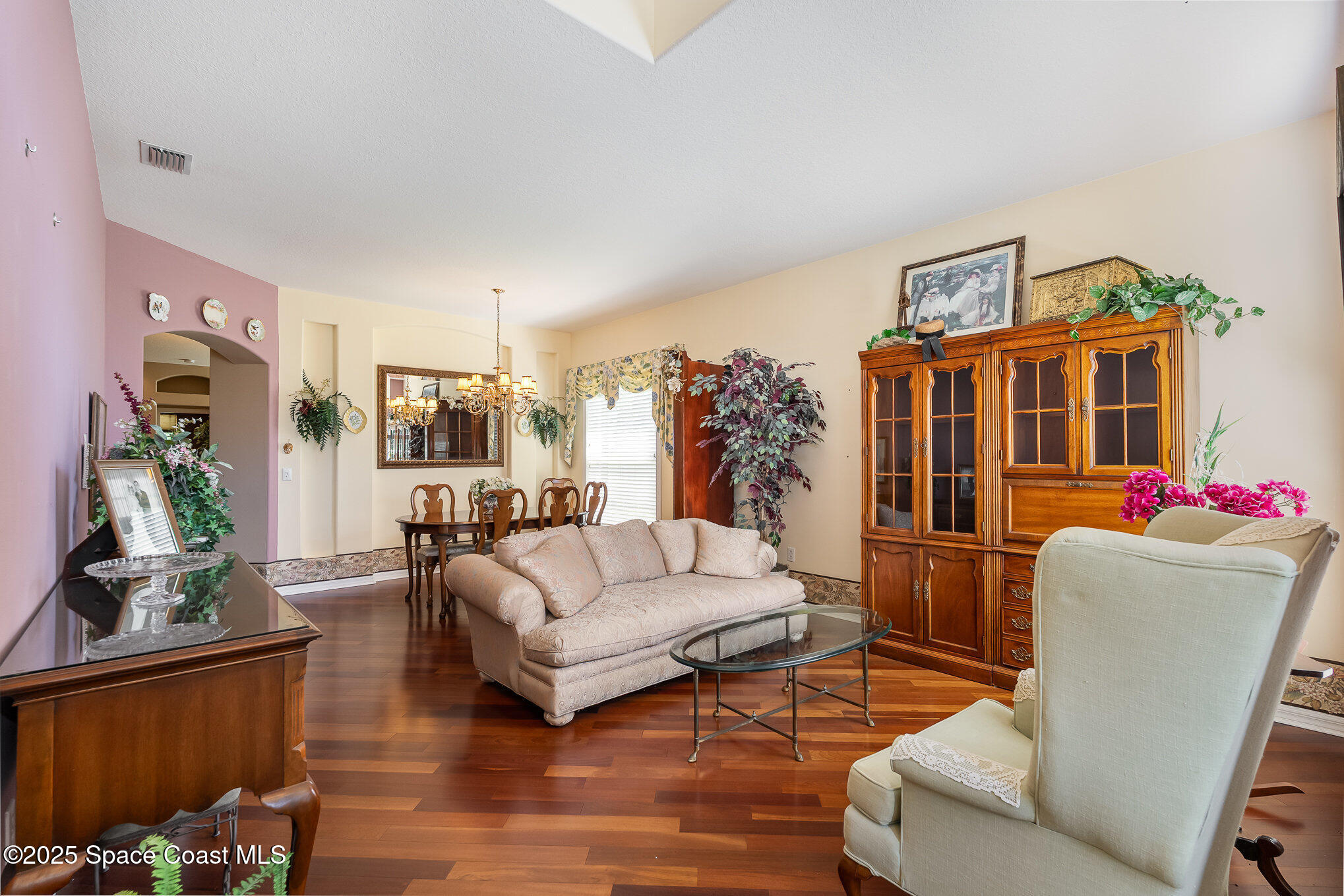 1833 Sun Gazer Drive