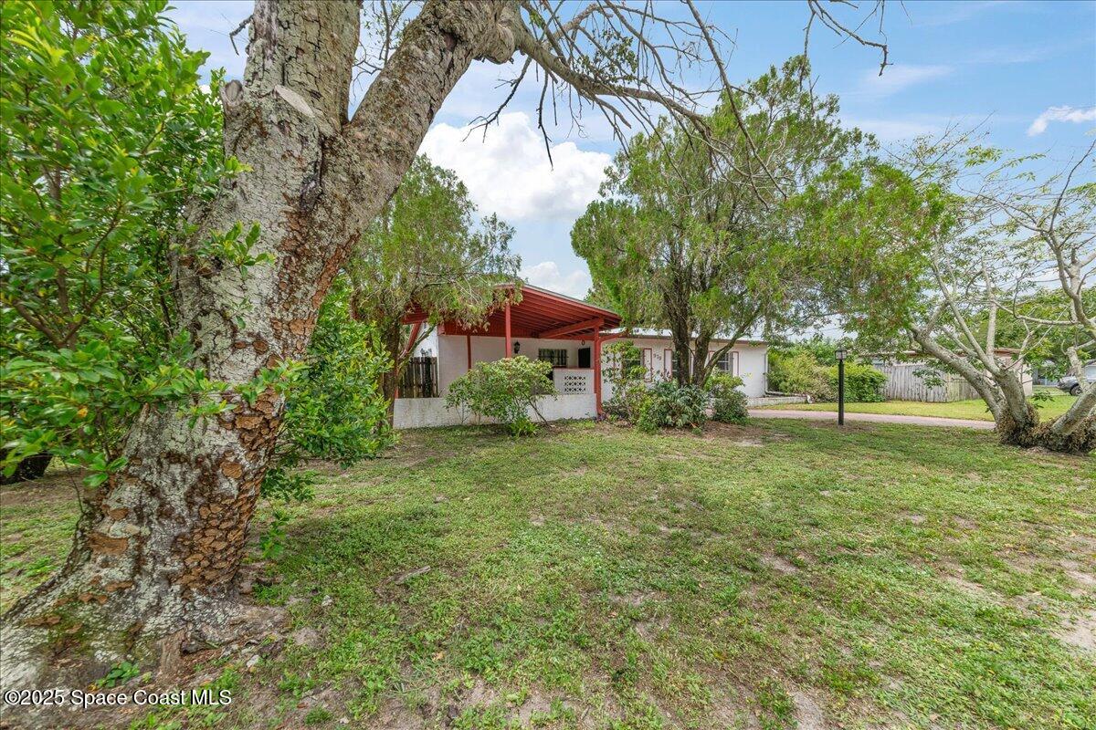 979 Bouganvillea Drive