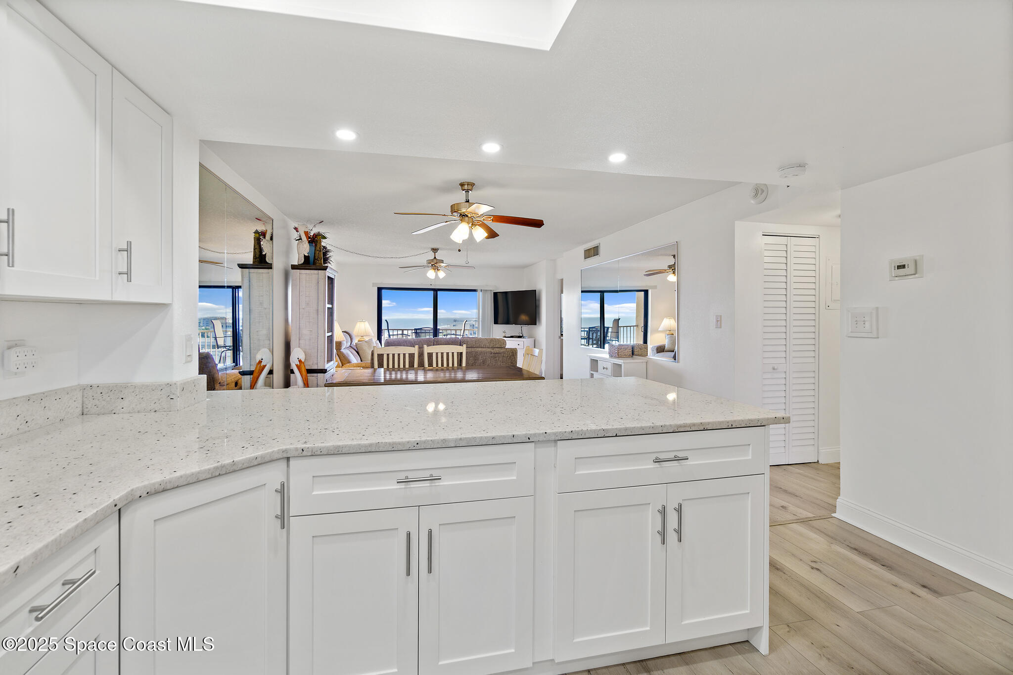 7520 Ridgewood Avenue 805