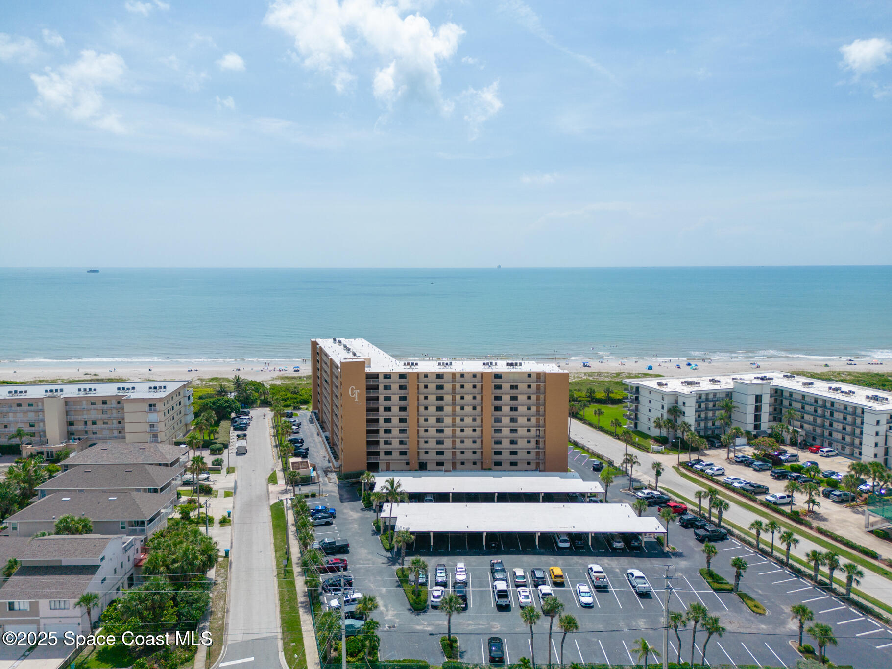 7520 Ridgewood Avenue 805