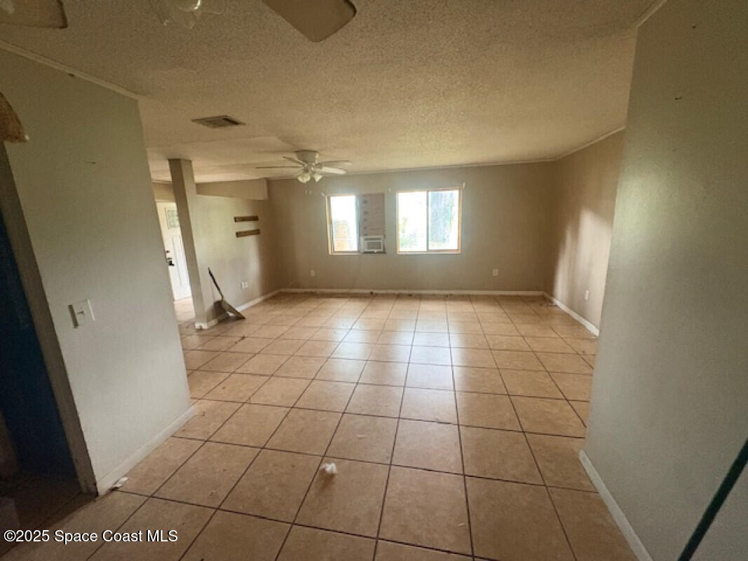 1190 Grapefruit Road SE