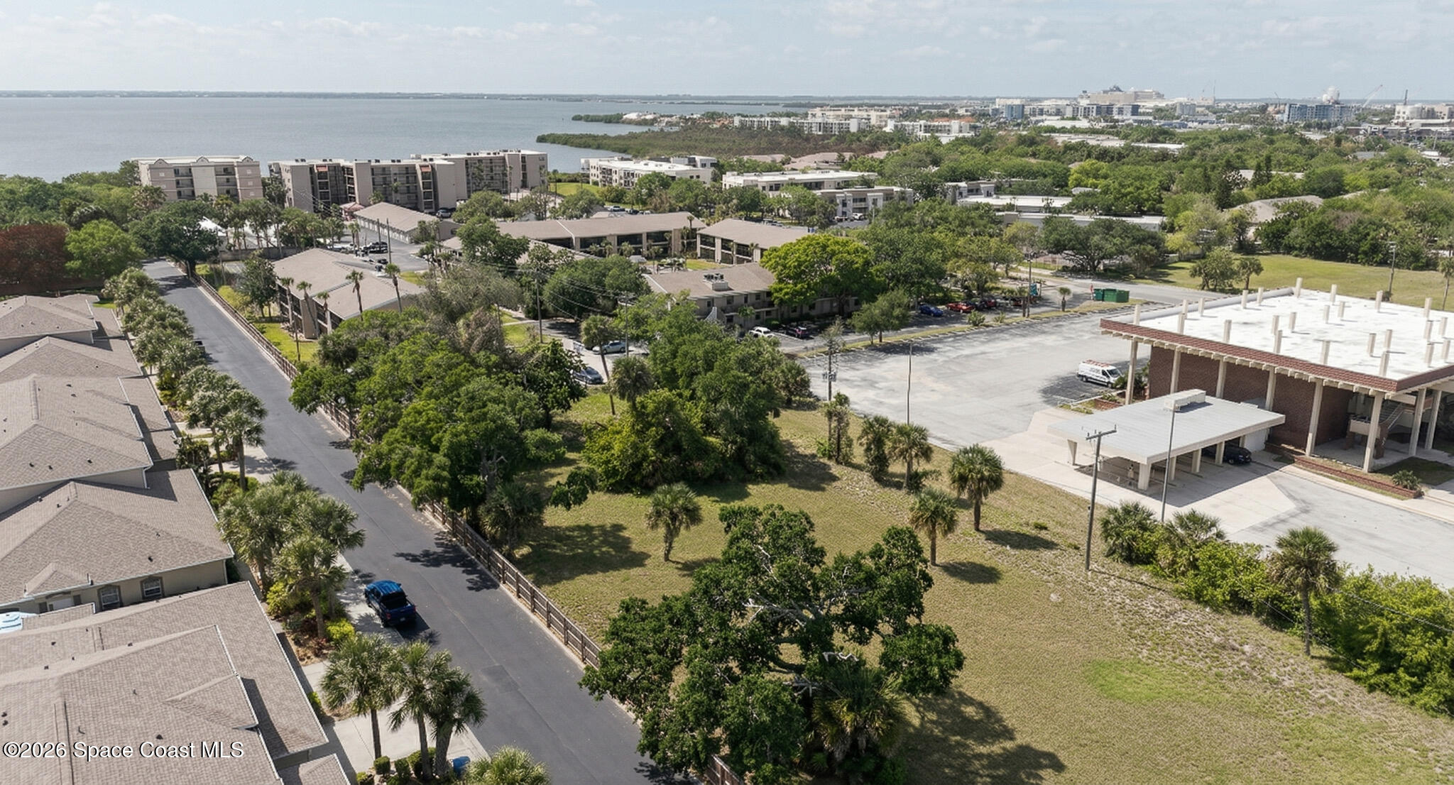 101 Majestic Bay Avenue