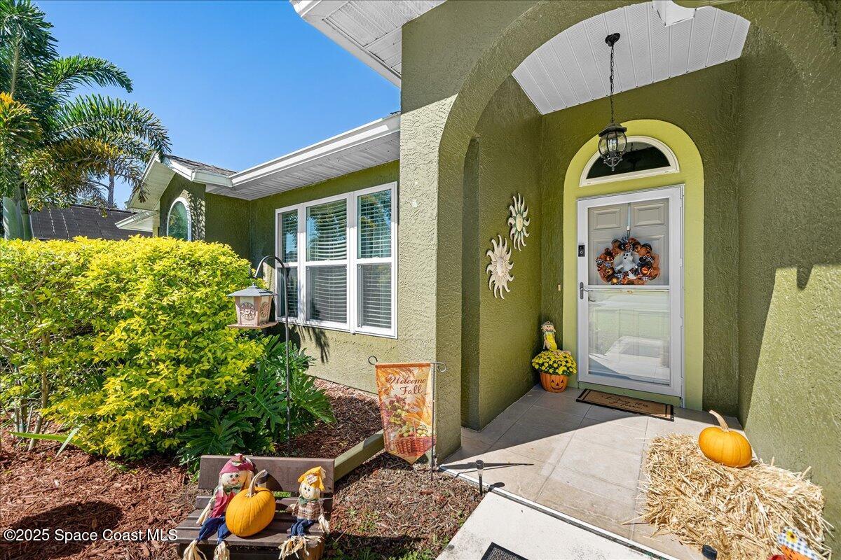 942 Harbor Pines Drive